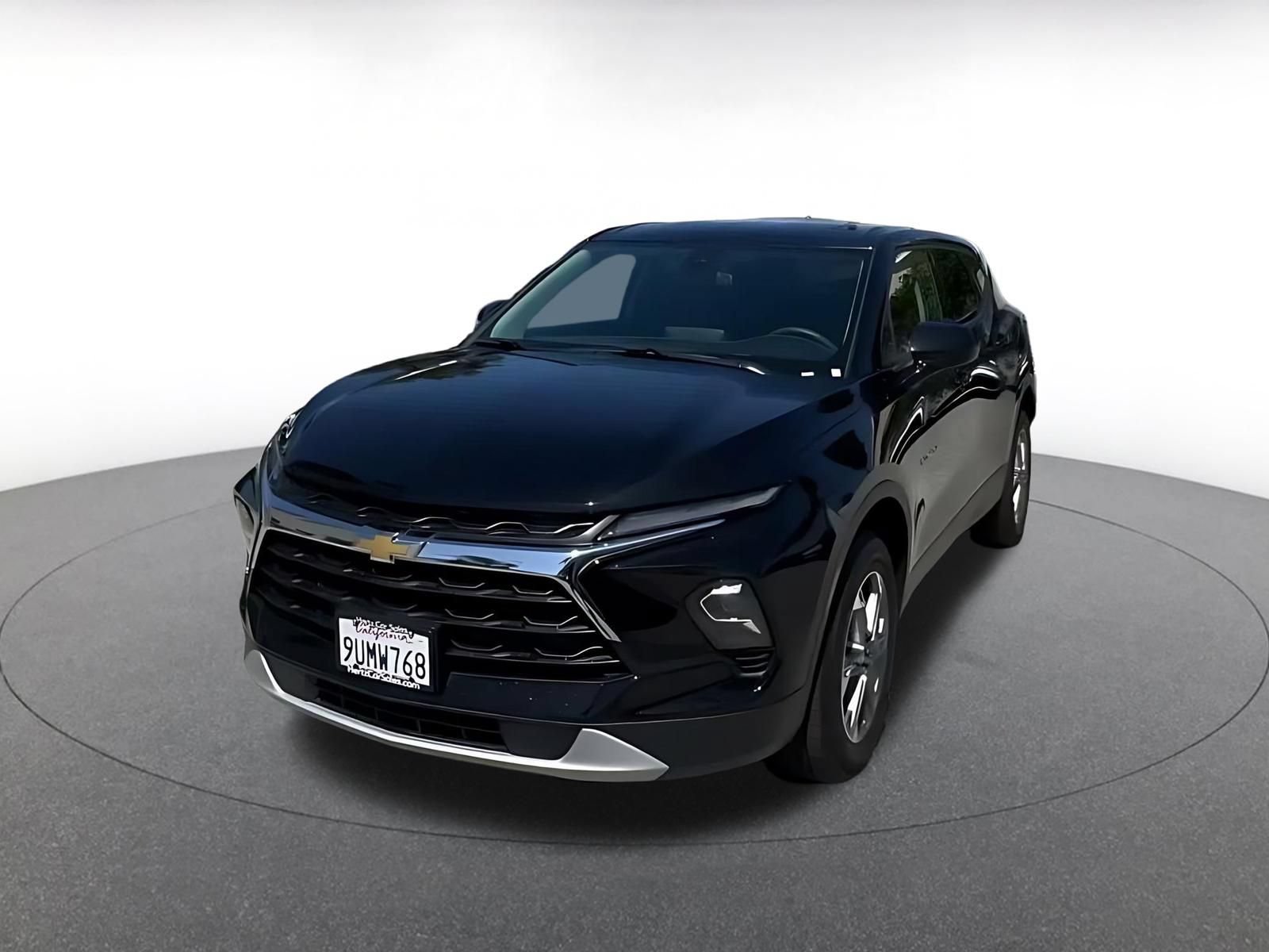 Used 2025 Chevrolet Blazer LT FWD image 6