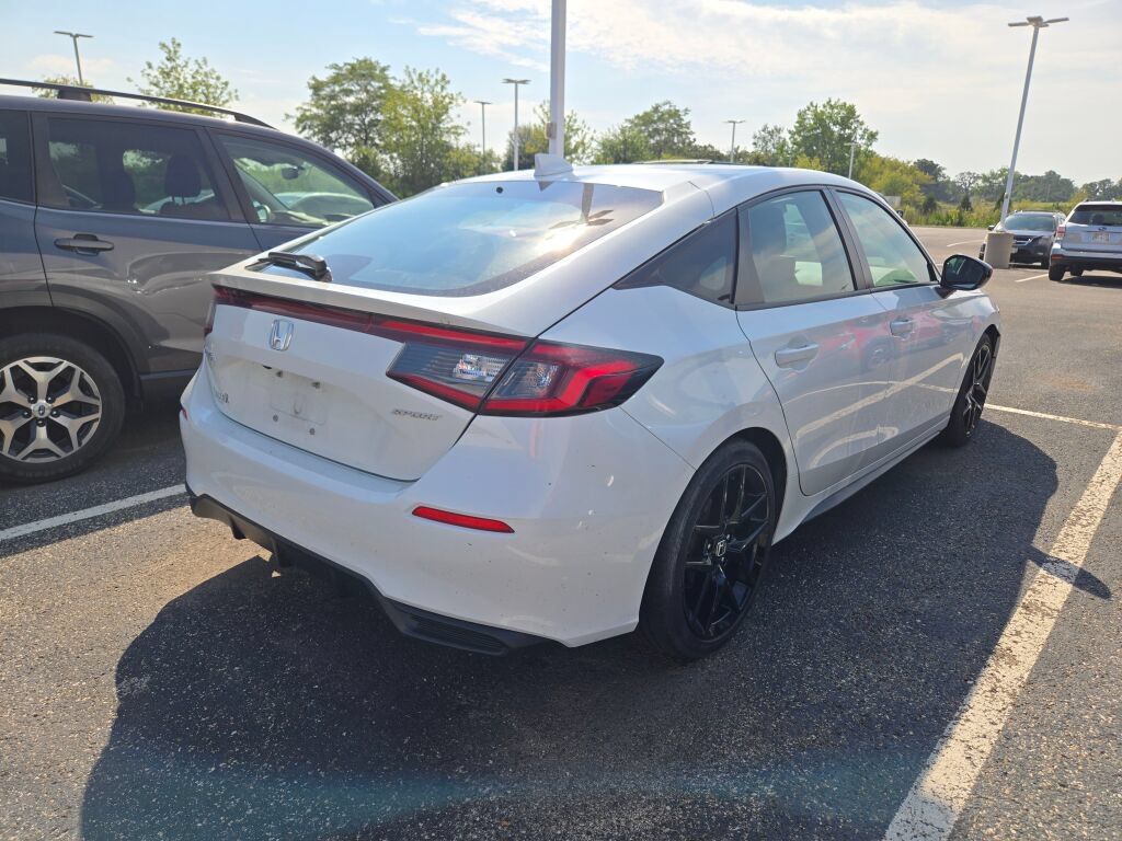 Used 2023 Honda Civic Sport image 5