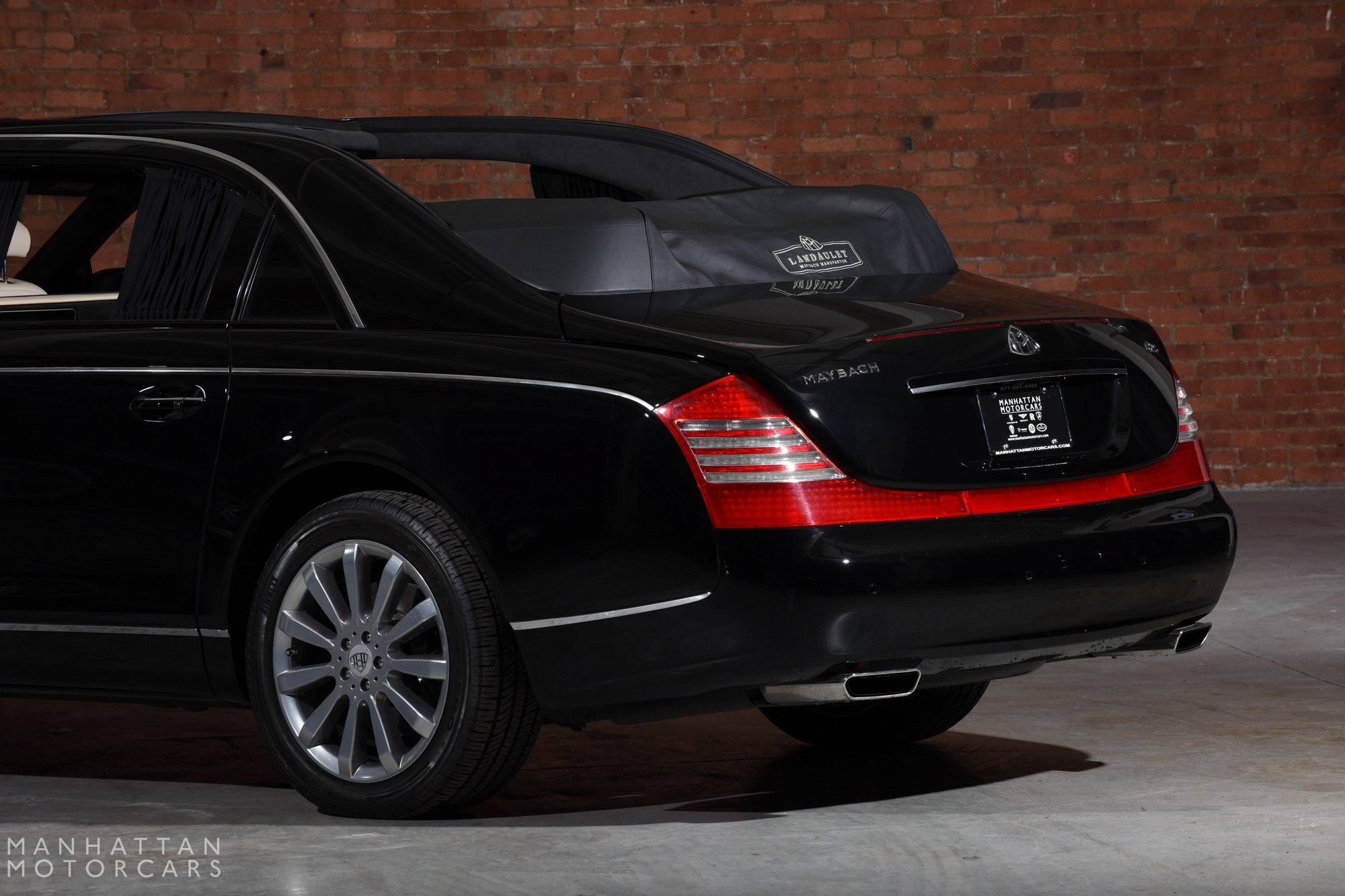 Used 2009 Maybach 62 S RWD image 14