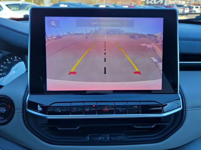 Used 2024 Jeep Compass Limited image 24