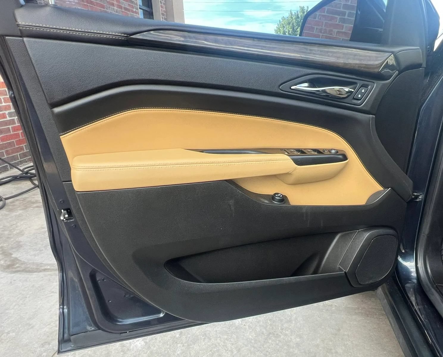 Used 2015 Cadillac SRX Performance w/ Driver Awareness Package FWD image 12