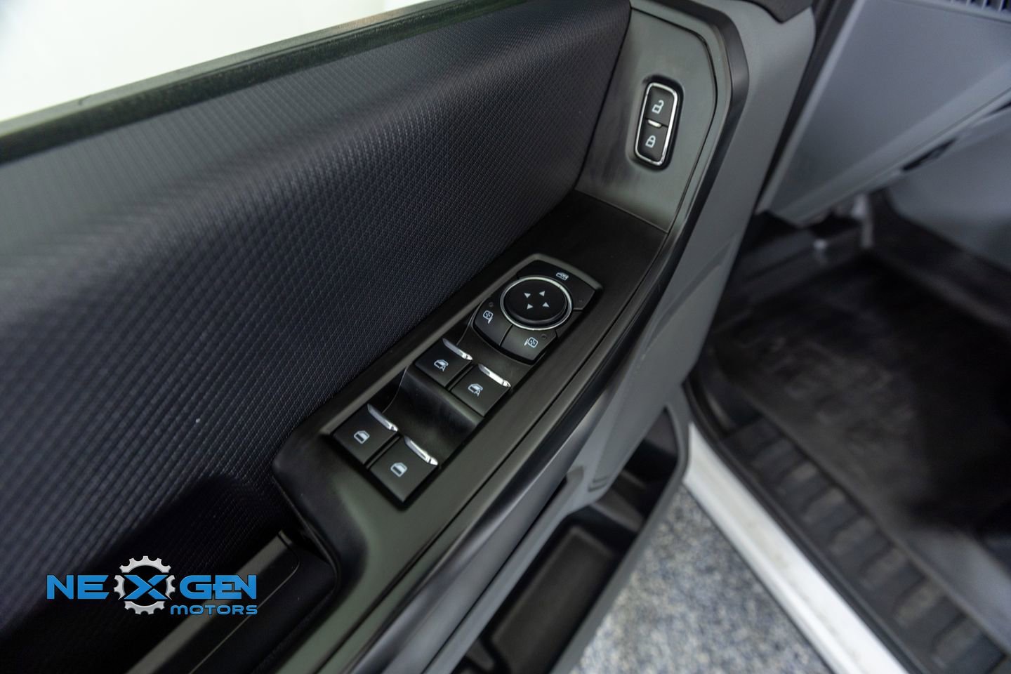 Used 2021 Ford F150 XLT w/ Trailer Tow Package AWD/4WD image 12