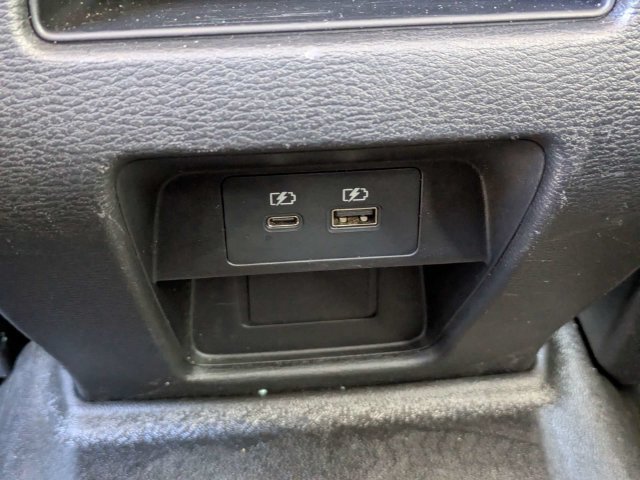 Used 2024 Mitsubishi Outlander SE FWD image 16
