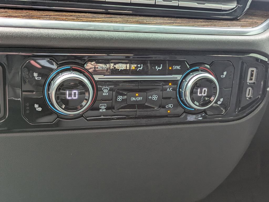 Used 2024 GMC Sierra 1500 SLE w/ Preferred Package AWD/4WD image 15