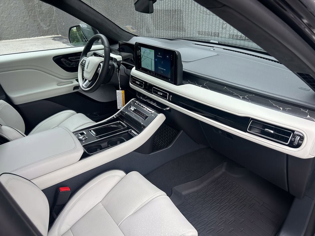 New 2026 Lincoln Aviator Black Label AWD/4WD image 24