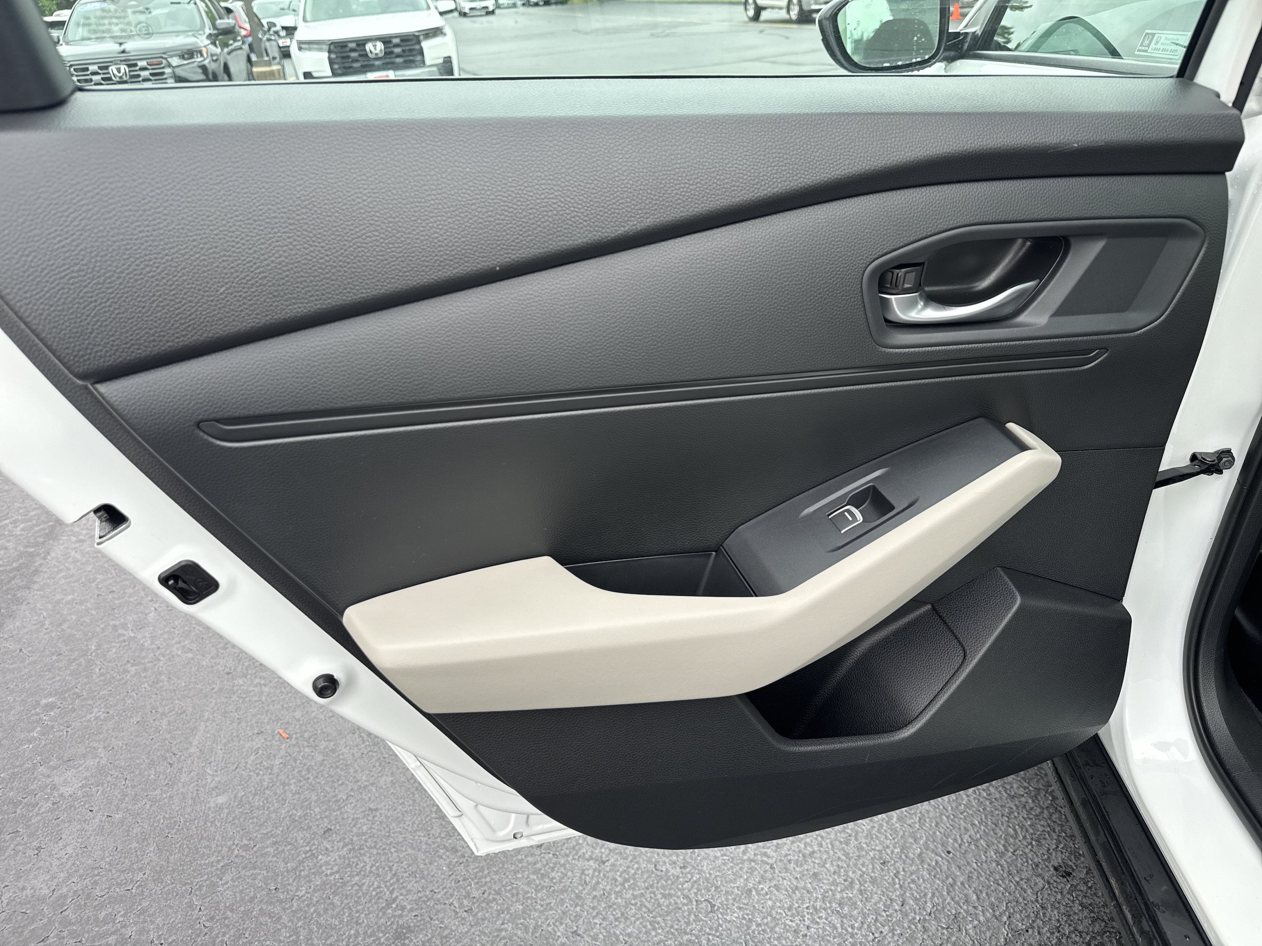 Used 2024 Honda Accord EX image 9