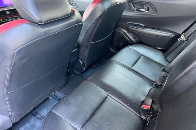 Certified 2023 Toyota Prius Prime Premium FWD image 4