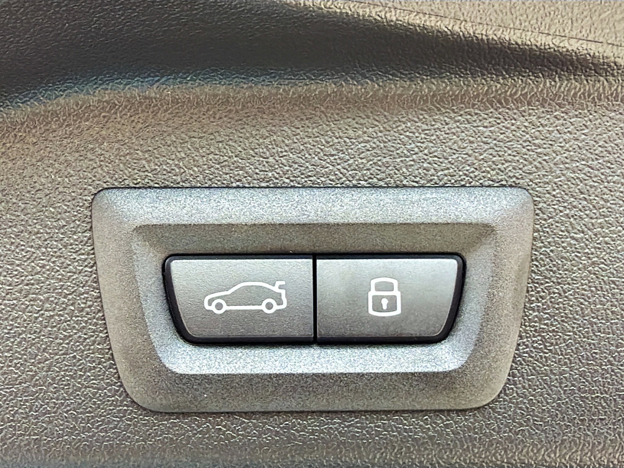 New 2026 BMW X5 xDrive50e w/ Executive Package image 13