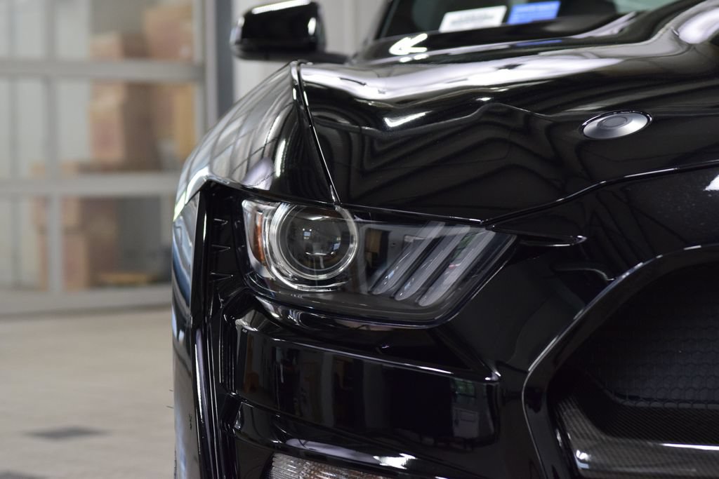 Used 2021 Ford Mustang Shelby GT500 w/ Technology Package RWD image 12