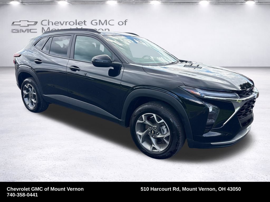 Used 2024 Chevrolet Trax LT FWD image 8