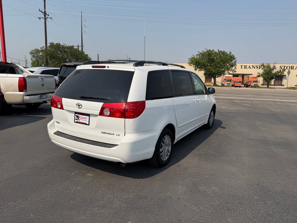 Used 2008 Toyota Sienna CE FWD image 5