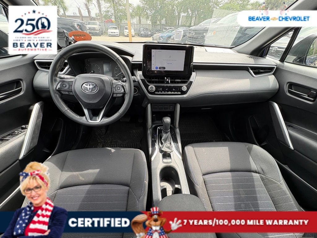 Used 2024 Toyota Corolla Cross AWD Hybrid w/ Moonroof Package image 21
