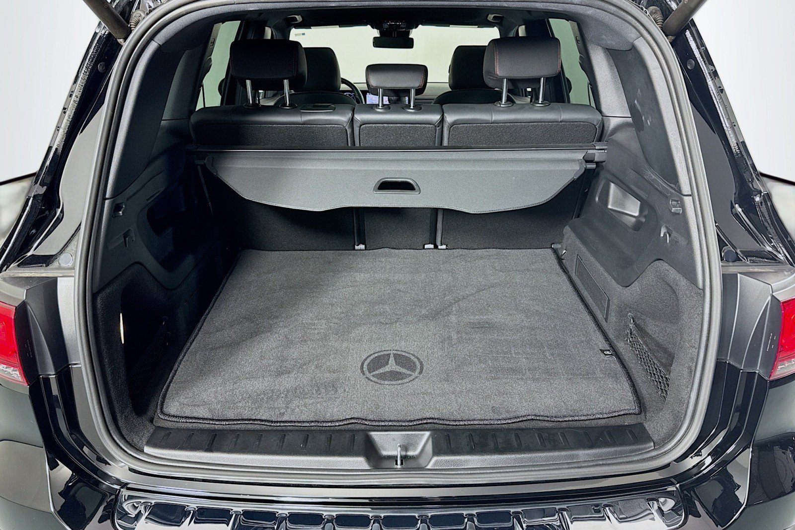 Certified 2023 Mercedes-Benz EQB 350 4MATIC SUV image 23