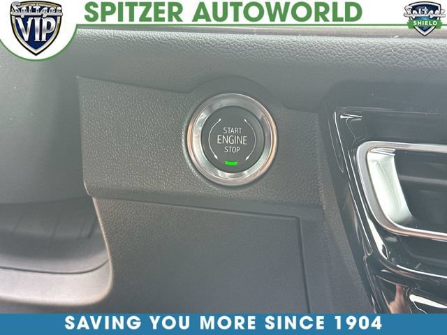 New 2027 Chevrolet Traverse LT w/ Midnight/Sport Edition FWD image 18
