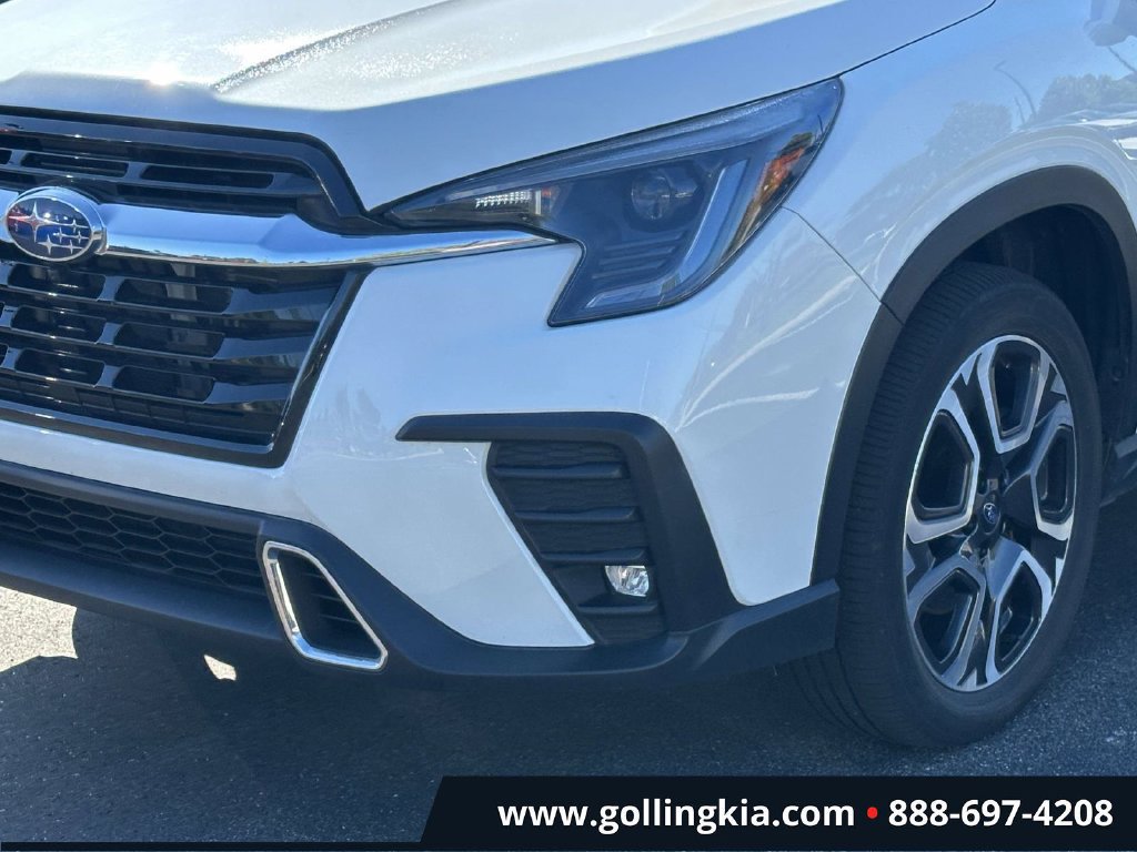 Used 2023 Subaru Ascent Touring AWD/4WD image 6