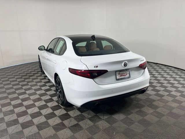 Used 2023 Alfa Romeo Giulia Ti w/ Active Assist Plus Package AWD/4WD image 5