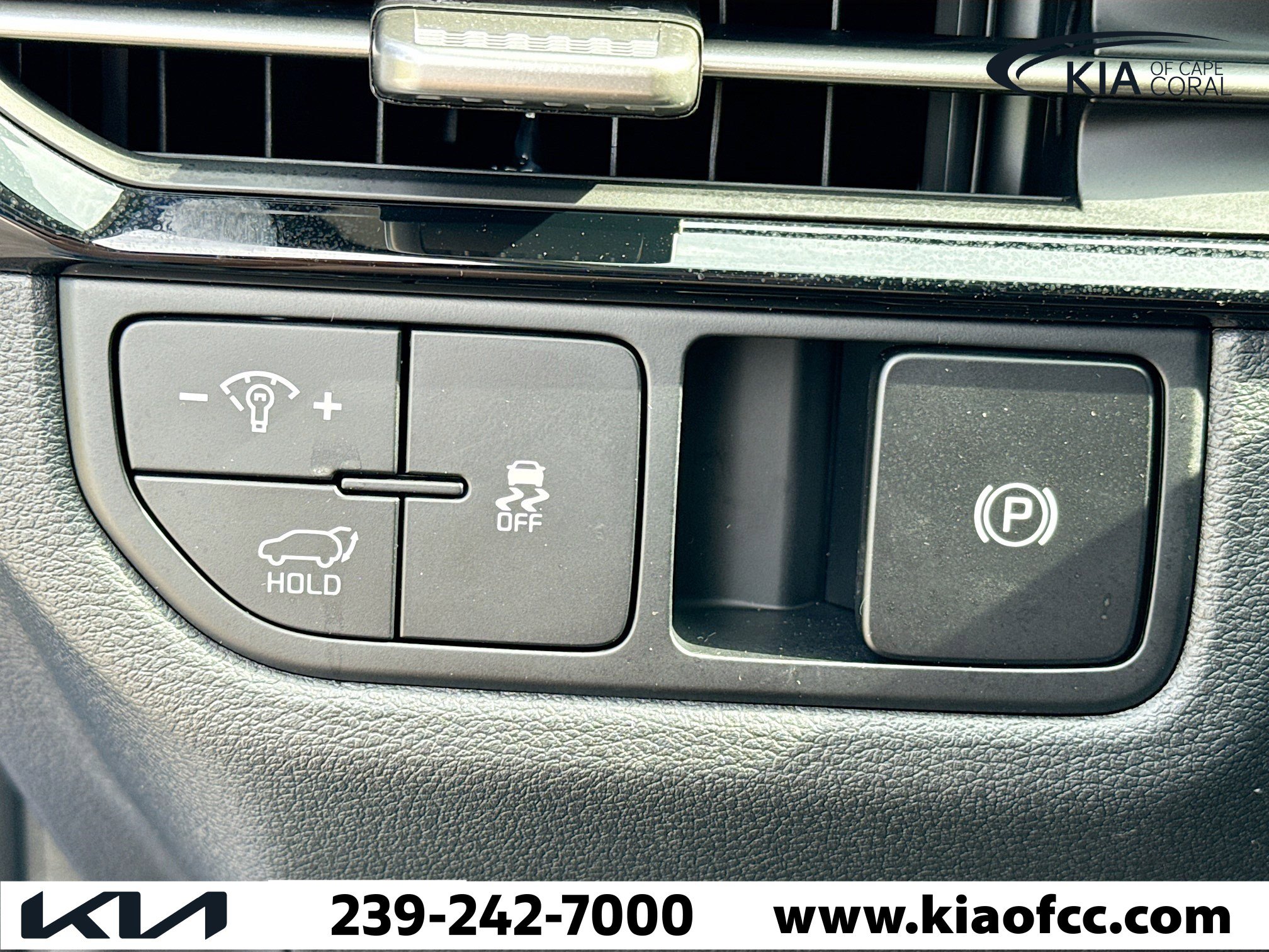 New 2026 Kia Sportage EX image 33