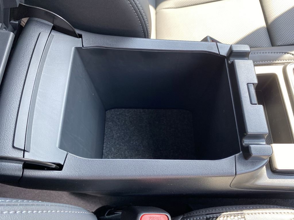 New 2026 Subaru Outback Touring XT image 34