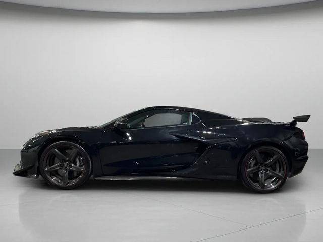 Used 2024 Chevrolet Corvette Z06 w/ Z07 Performance Package RWD image 6