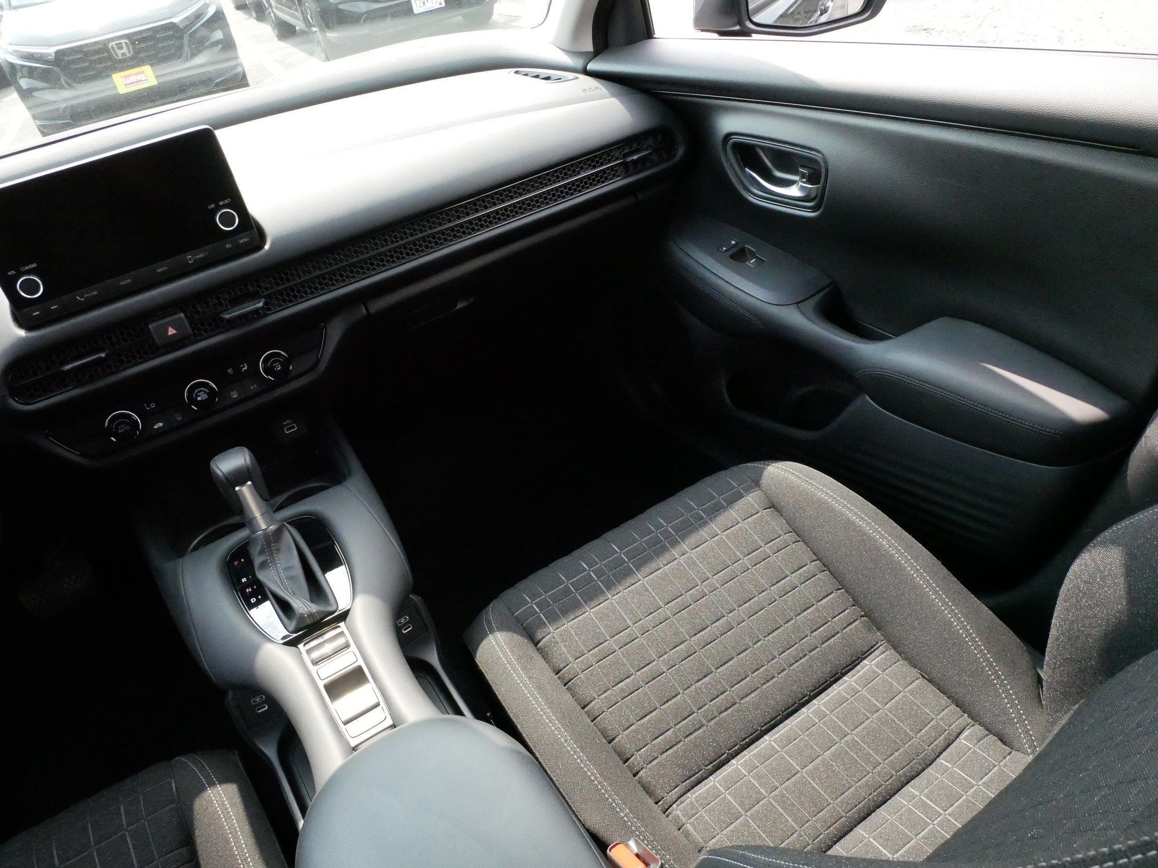 Used 2024 Honda HR-V LX image 11