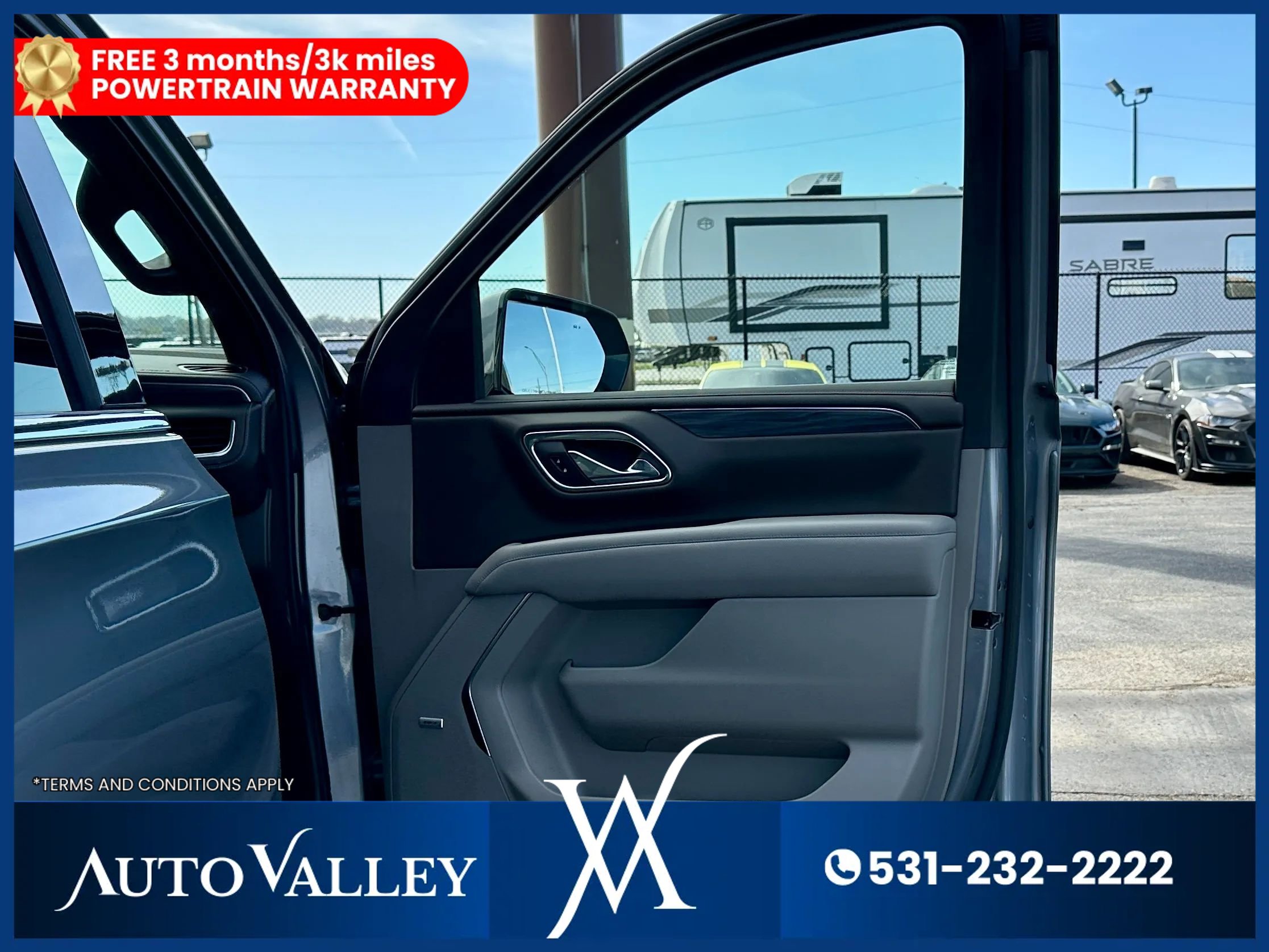 Used 2021 GMC Yukon SLT w/ SLT Luxury Package image 18