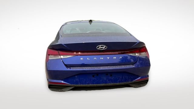 Used 2023 Hyundai Elantra SEL image 7