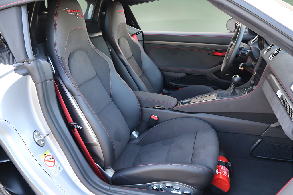 Used 2024 Porsche 718 Boxster Spyder RS RWD image 16