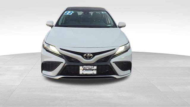 Used 2022 Toyota Camry XSE FWD image 9