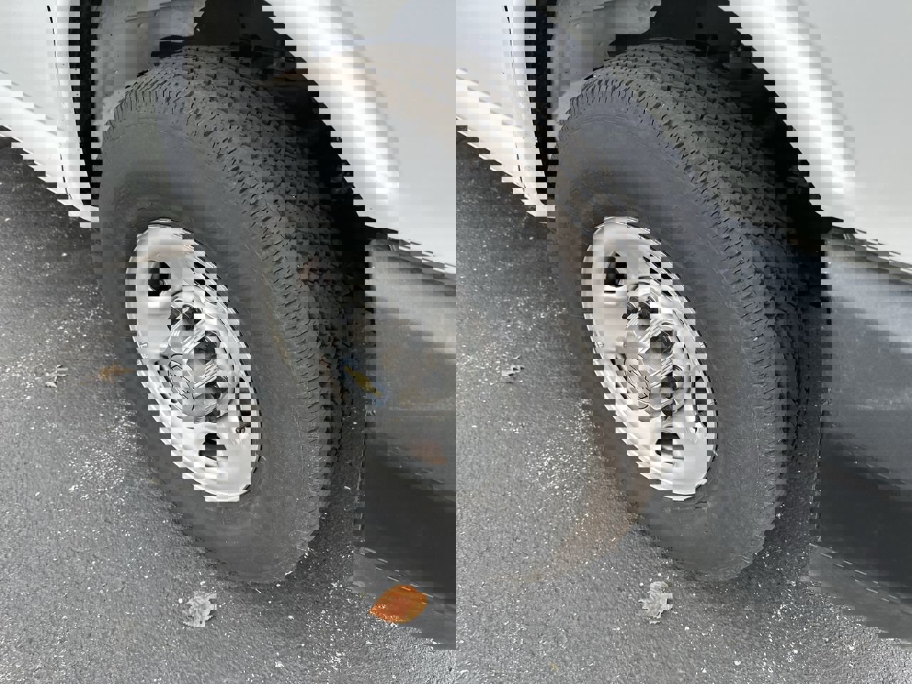 Used 2022 Chevrolet Express 2500 Extended w/ Driver Convenience Package image 10