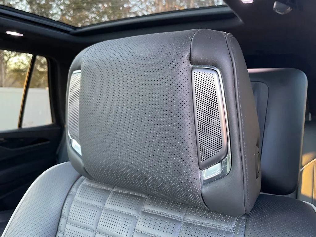 Used 2023 Cadillac Escalade V AWD/4WD image 27