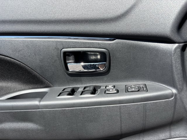 New 2027 Mitsubishi Outlander Sport FWD image 17