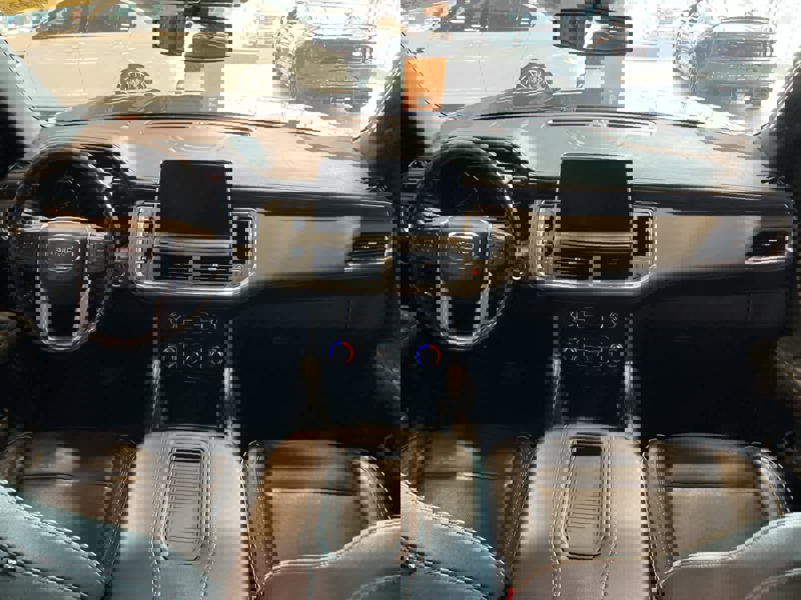 Used 2021 GMC Yukon XL SLT image 24