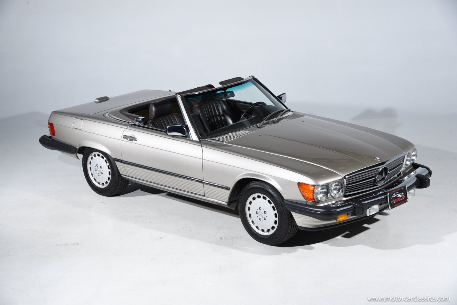 Used 1988 Mercedes-Benz 560 SL image 11