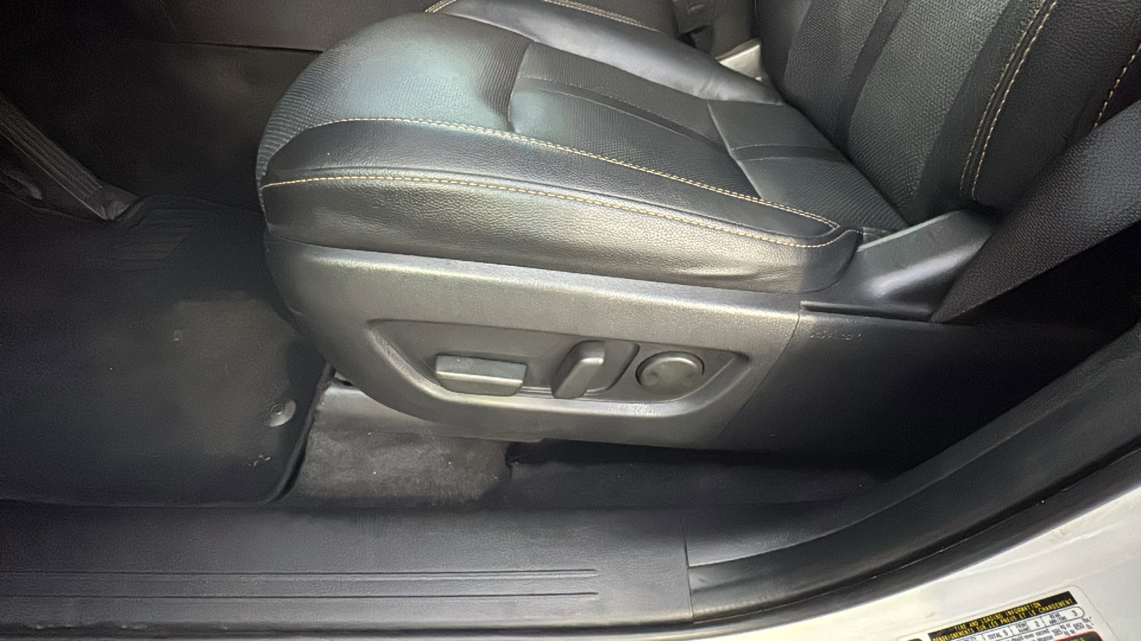 Certified 2025 MAZDA CX-70 3.3 Turbo w/ Preferred Package image 14