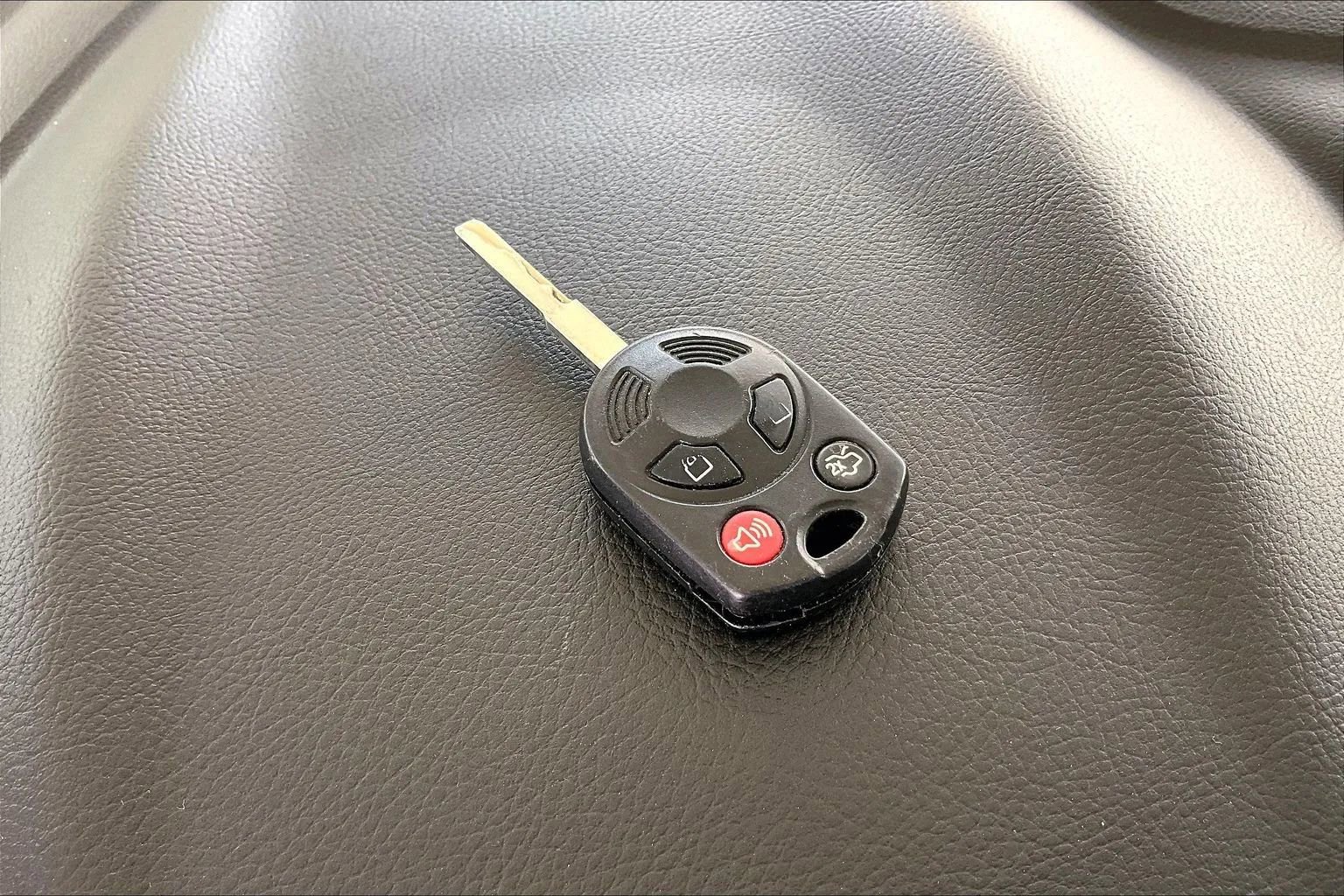 Used 2017 Ford Focus SE FWD image 30