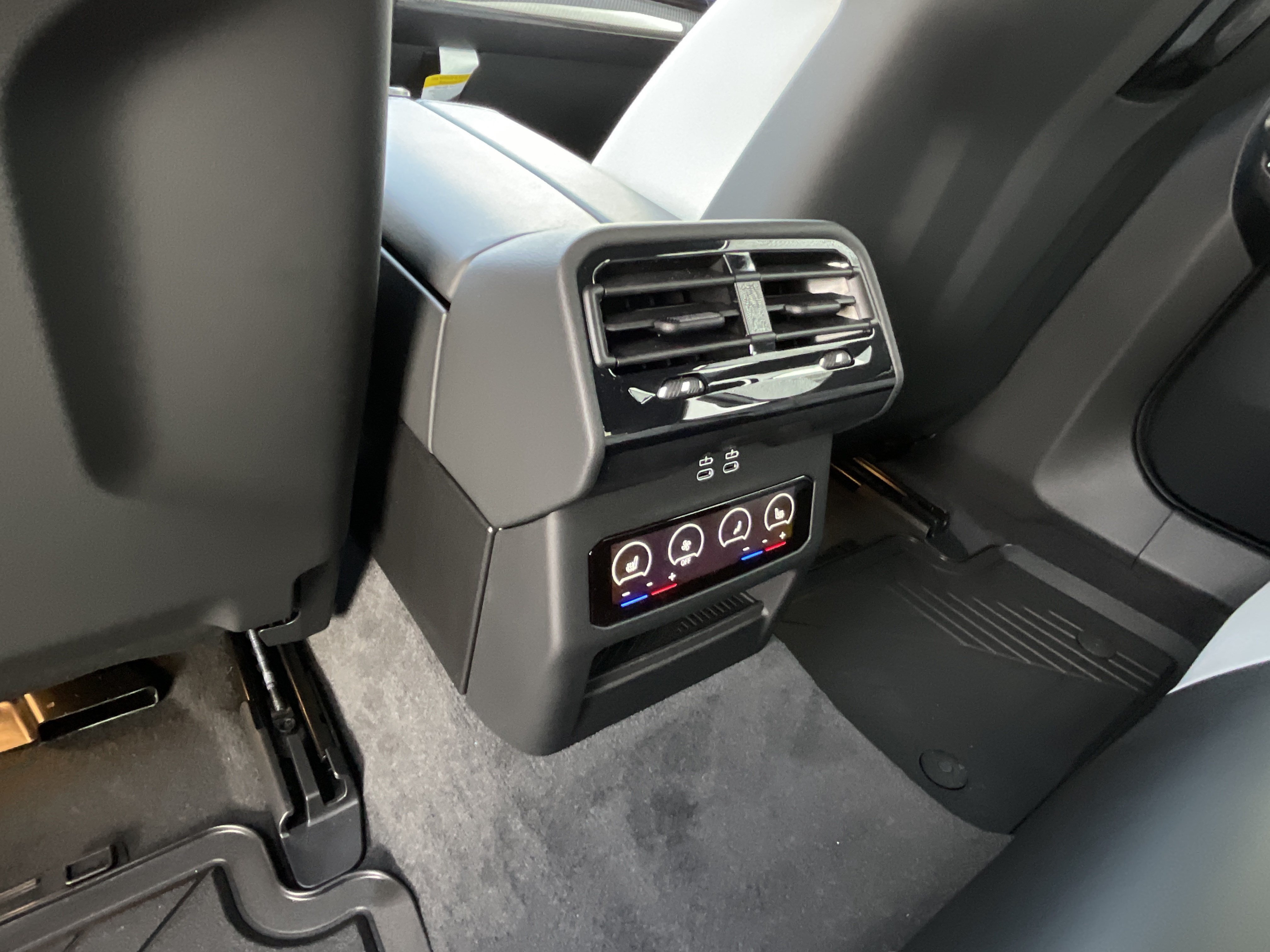 New 2027 BMW M5 AWD/4WD image 27
