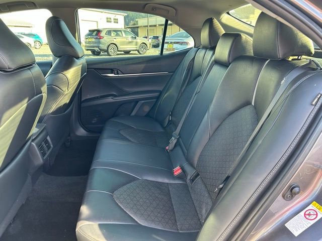 Used 2019 Toyota Camry XSE image 12