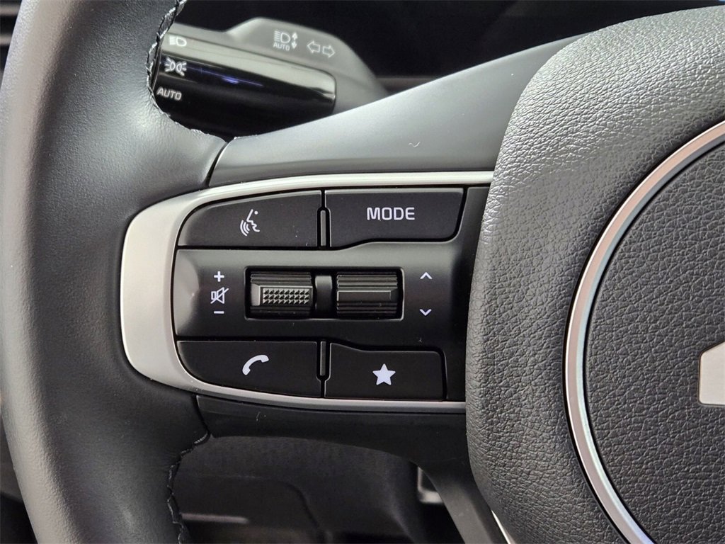 Used 2025 Kia Sportage X-Line w/ Premium Package image 28