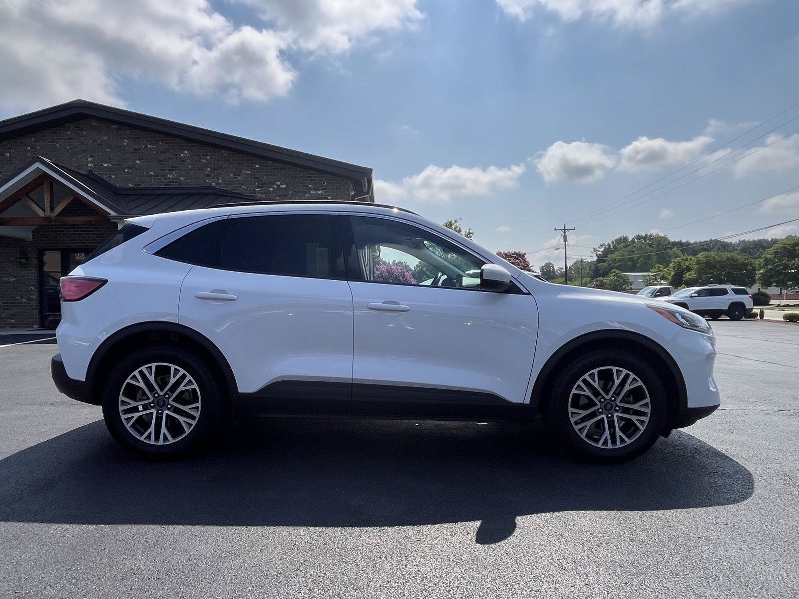 Used 2021 Ford Escape SEL w/ Technology Package FWD image 25