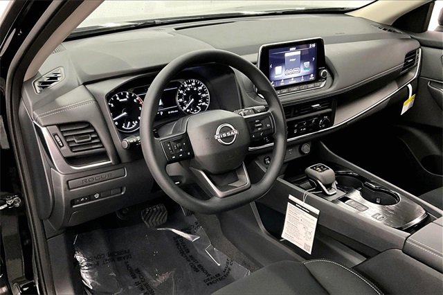 New 2026 Nissan Rogue S image 6