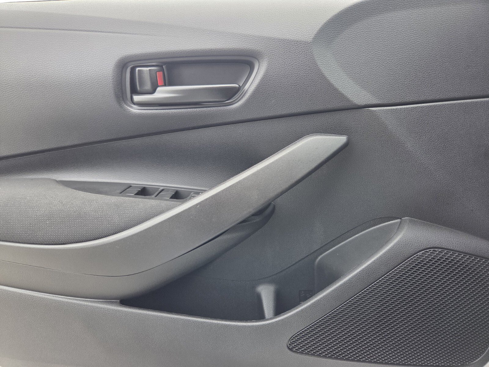 Used 2024 Toyota Corolla LE FWD image 20