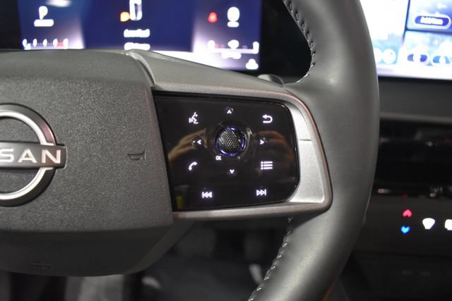 Certified 2025 Nissan Murano SV AWD/4WD image 17