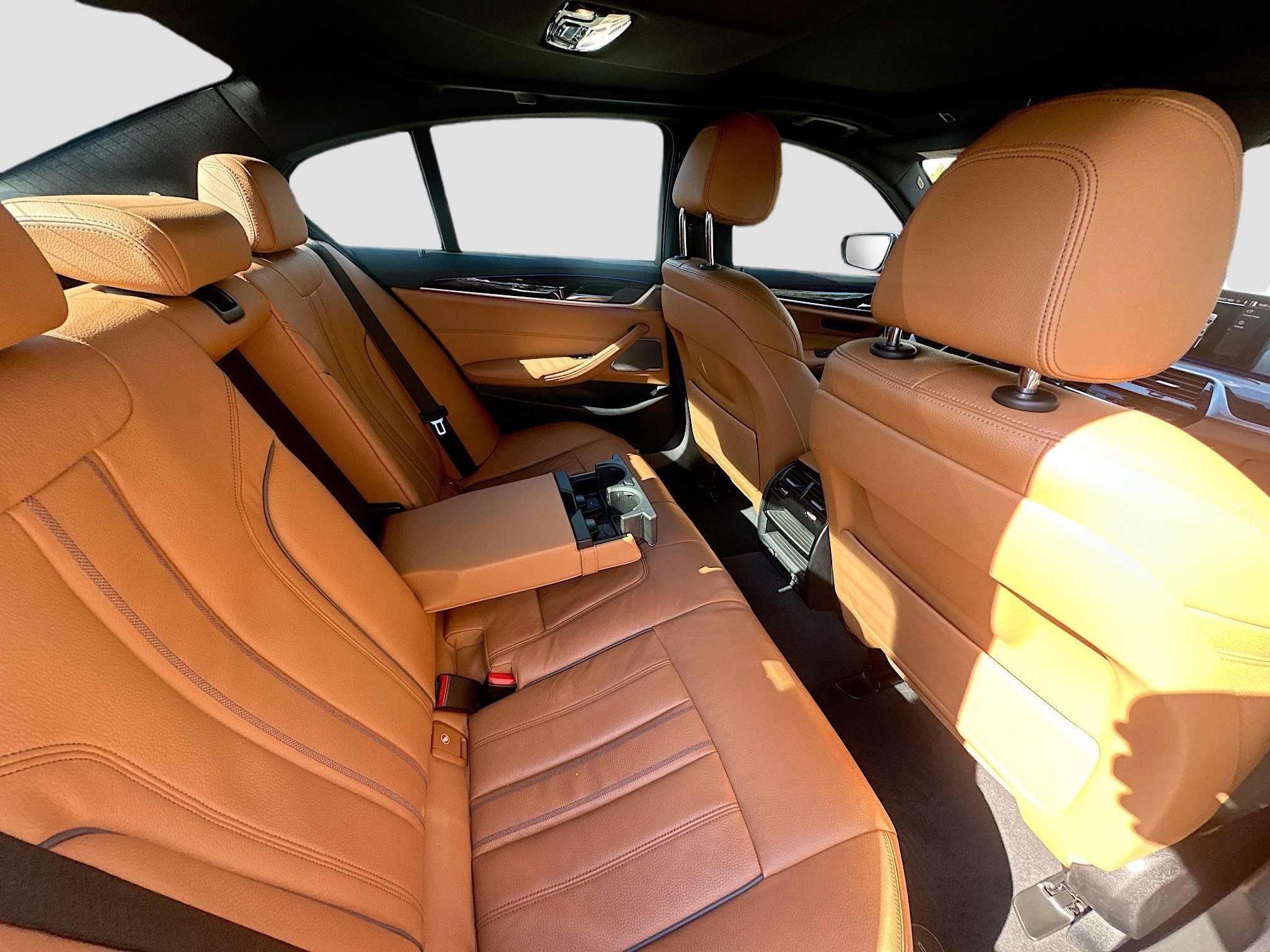 Used 2023 BMW 540i w/ Premium Package image 31