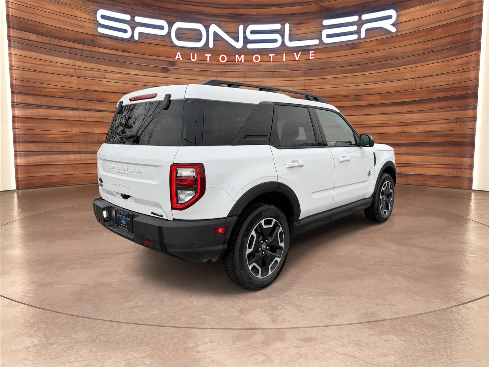Used 2023 Ford Bronco Sport Outer Banks w/ Tech Package image 7