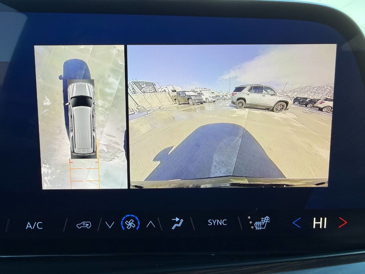 Used 2025 Chevrolet Suburban Z71 image 45