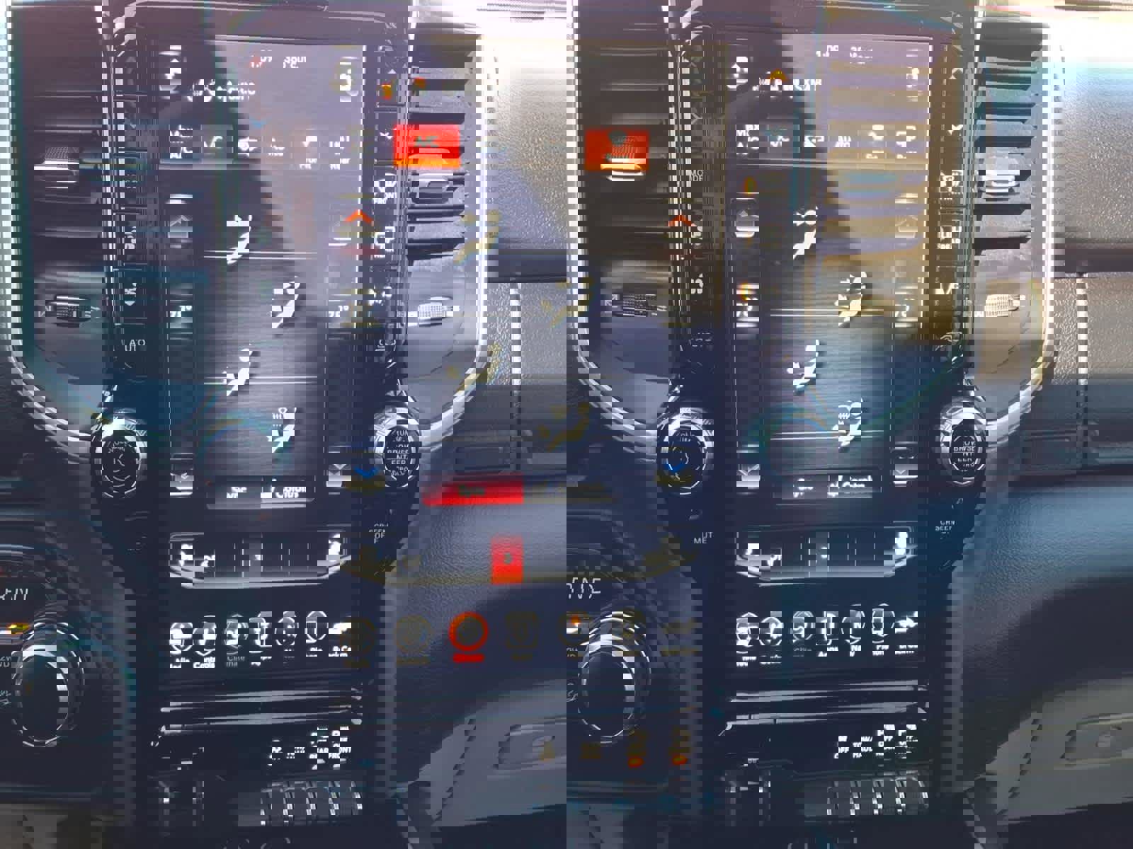 Used 2021 RAM 2500 Big Horn w/ Level B Equipment Group image 19