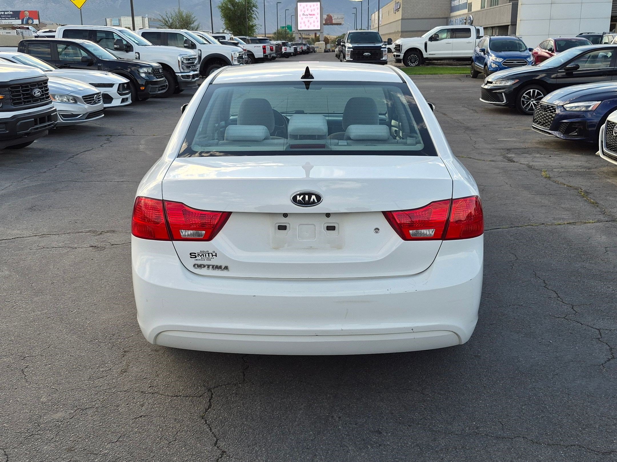 Used 2010 Kia Optima LX FWD image 7
