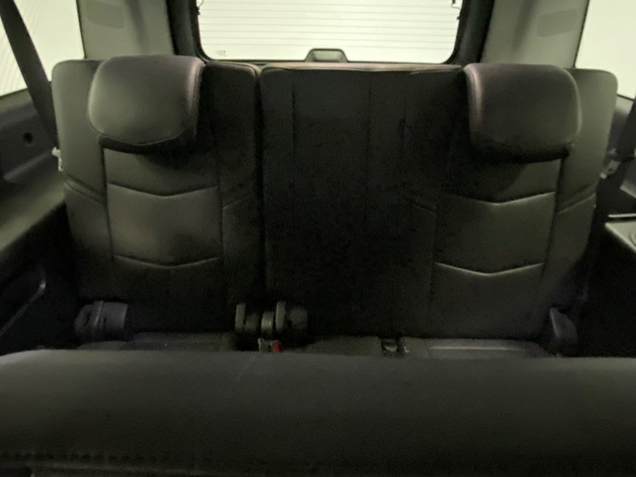 Used 2019 Cadillac Escalade ESV Premium Luxury image 41
