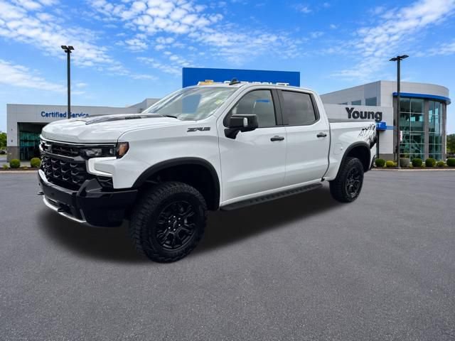Used 2025 Chevrolet Silverado 1500 ZR2 w/ Technology Package AWD/4WD image 3