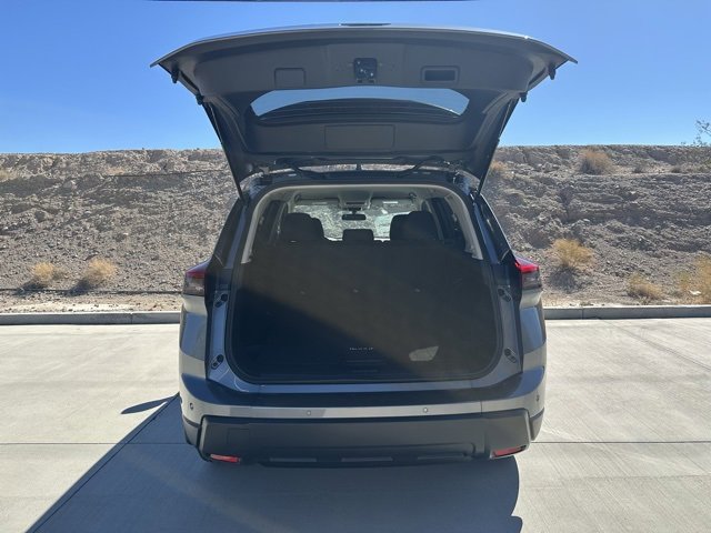 New 2026 Nissan Rogue S image 30